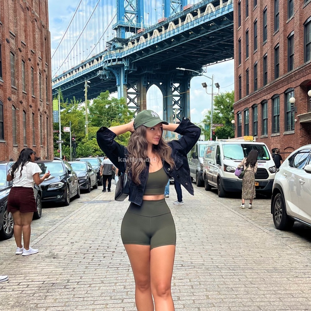 Lululemon Dark Olive Set